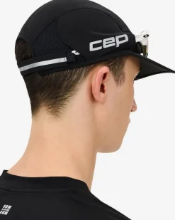 Czapka biegowa z daszkiem i ochroną UV Core Run CEP czarna