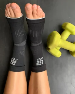 Opaska kompresyjna na śródstopie unisex 2.0 CORE MID SUPPORT CEP